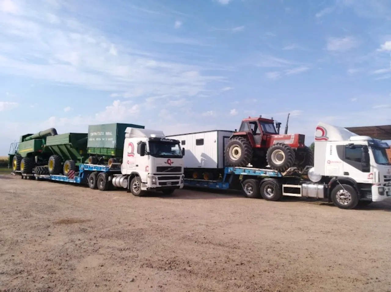 /assets/img/services/agricola/Transporte-de-maquinaria-agricola-1.webp